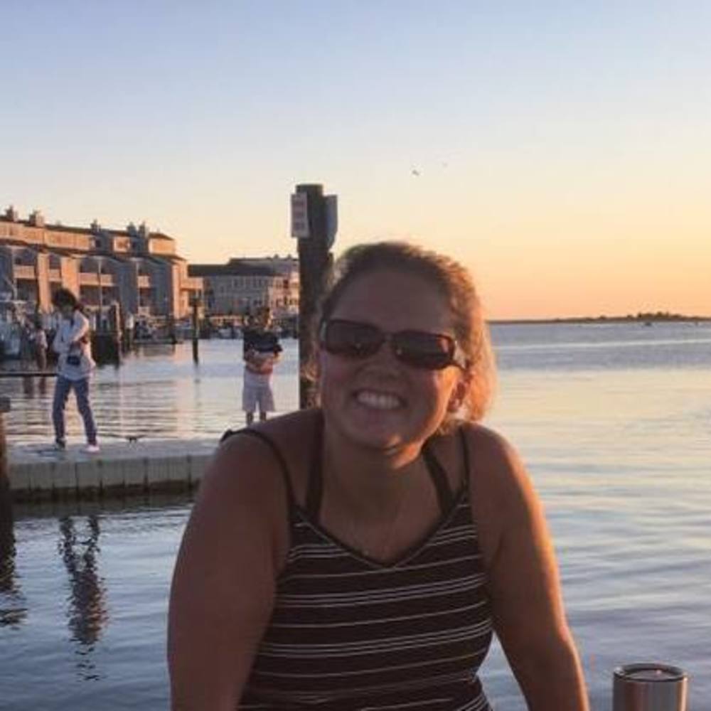 Meet your Posher, Elisa